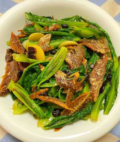 豆豉鲮鱼油麦菜